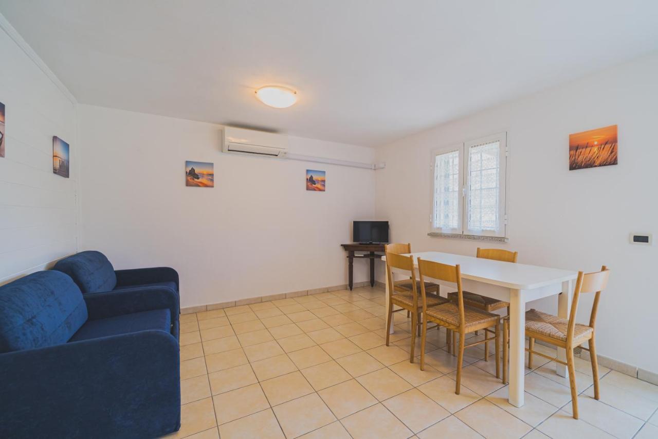 Il Poggio Marcuccio Aparthotel Lacona Luaran gambar
