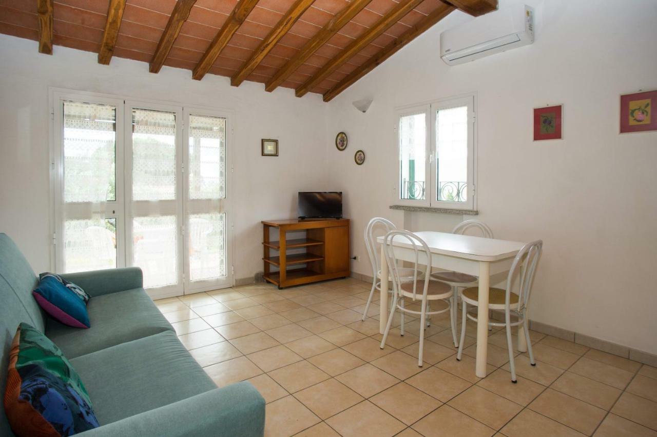 Il Poggio Marcuccio Aparthotel Lacona Luaran gambar