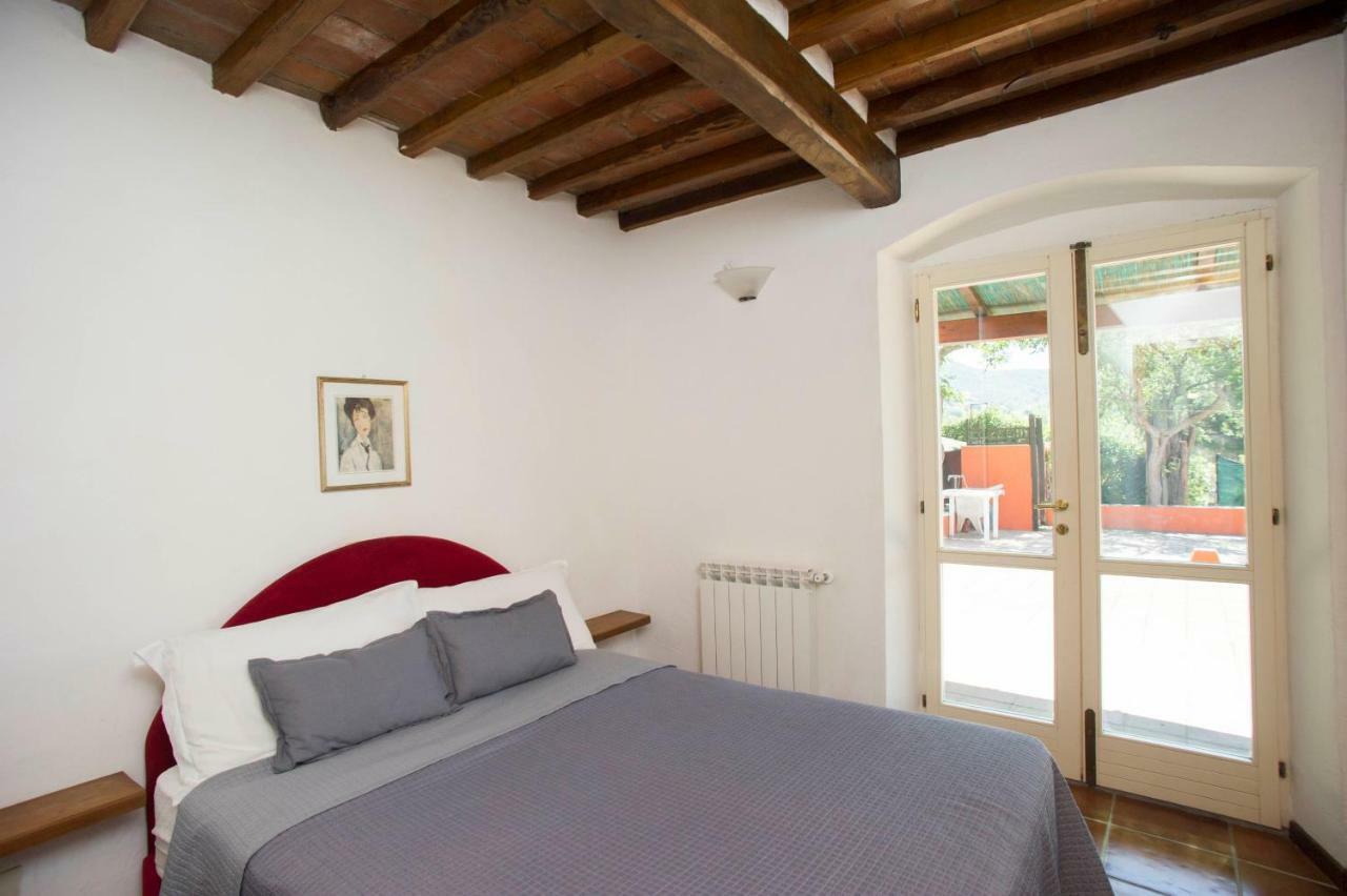 Il Poggio Marcuccio Aparthotel Lacona Luaran gambar