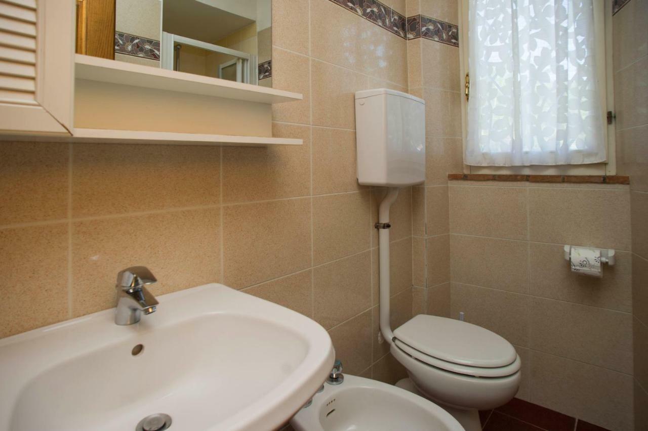 Il Poggio Marcuccio Aparthotel Lacona Luaran gambar